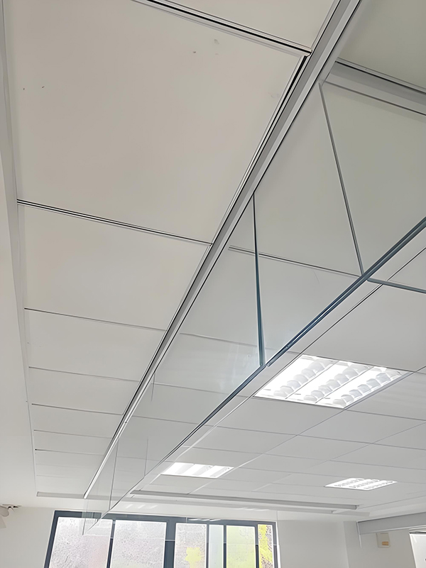 海北玻璃海北挡烟垂壁