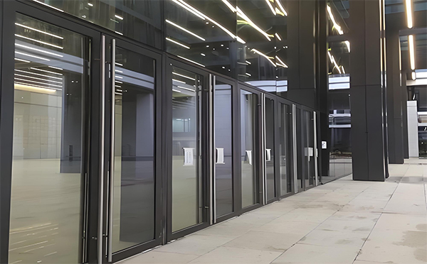 海北玻璃地弹门