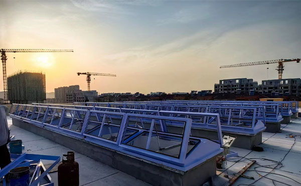 消防海北排烟窗工作原理