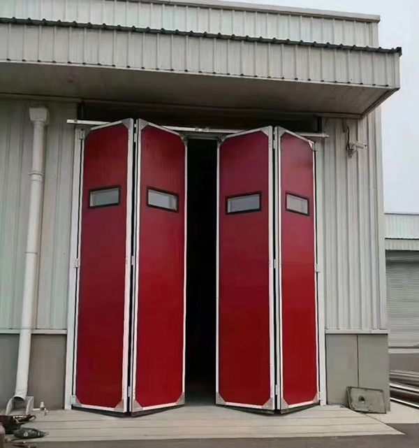 海北工业折叠门在大型装配车间出入口的应用实例